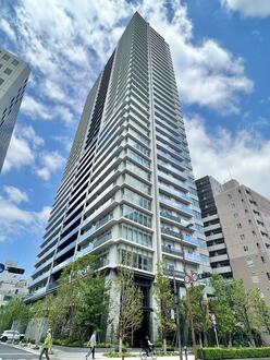 プレミストタワー靭本町の外観