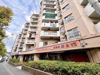 パレス守山の外観