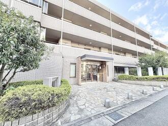 ジオ東園田町の外観