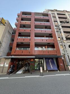 ライオンズマンション上六第二の外観