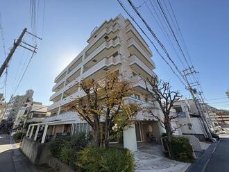ワコーレ六甲渓桜館の外観