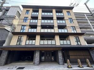 パラドール四条烏丸グレイスの外観