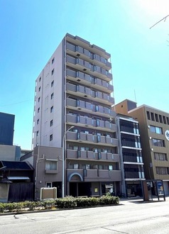 ルヴィラ堀川の外観