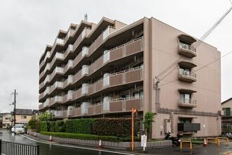 サンルシエル山科西野の外観