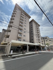 メガロコープ西陣A棟の外観