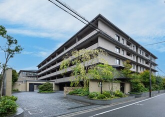 ザ・パークハウス京都鴨川御所東の外観