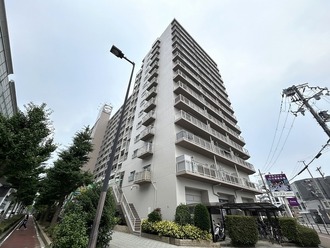 藤和市岡ハイタウンの外観