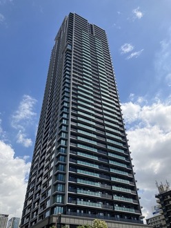 シエリアタワー大阪堀江の外観