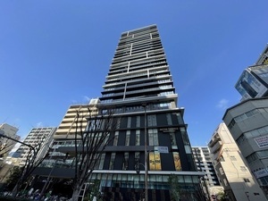 メトライズタワー大阪上本町の外観