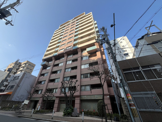 ファミール心斎橋EASTの外観