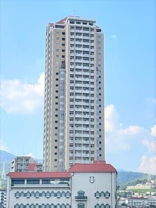 ファミール宝塚グランスイートタワーの外観