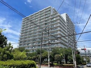ファミール武庫川東の外観