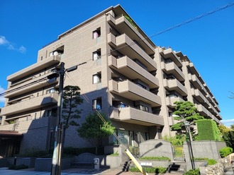 レールシティ甲子園口の外観