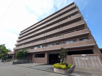 ダイアパレス宝塚クオリテージIVの外観