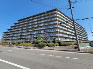 伊丹春日丘アーバンコンフォートの外観