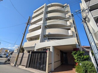 コム・ファーレ西宮北口の外観