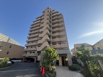 アービング尼崎東難波公園の外観