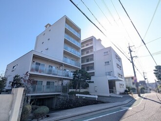 阪急仁川マンションの外観