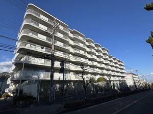 逆瀬川グリーンハイツ