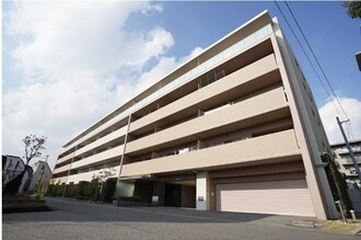 イニシア西宮北口の外観