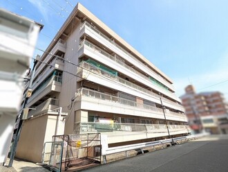 プレジデント宝塚の外観