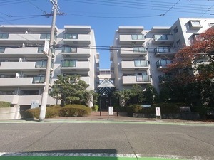 パーク・ハイム芦屋翠ヶ丘の外観
