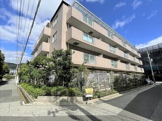 コムーネ本山・田中町1番館の外観