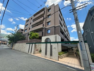 六甲マナーズコートの外観