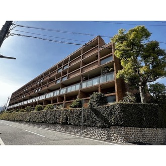 グランドメゾン芦屋岩園の外観