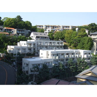 ヴィラ芦屋Ｂ棟の外観