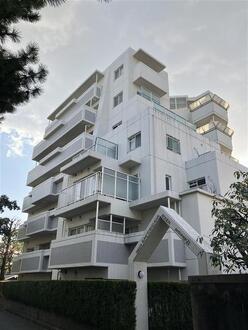 ハイツ住吉川公園の外観