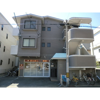 本山レジデンスの外観