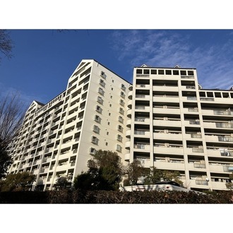 ＲＩＣウエストコート４番街５２２号棟の外観