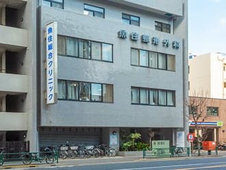 魚住総合クリニック(約550m/徒歩7分)