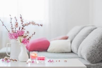 お花をオシャレに飾って明るいお部屋に