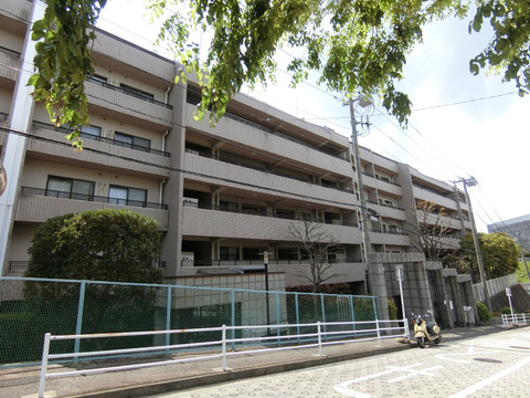 ヒルトップ横浜根岸 セントラルコート-h