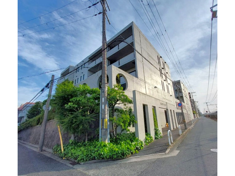 芦屋フラッツ