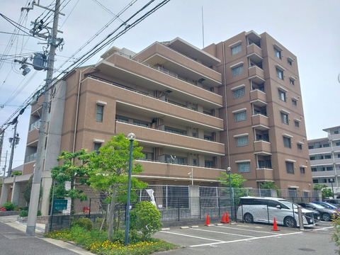 ユニ・アルス甲南山手プレジオ