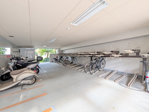 ユニベール宝塚-h