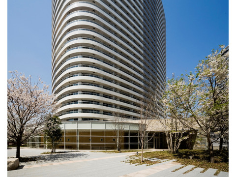 M.M.TOWERS FORESIS-h