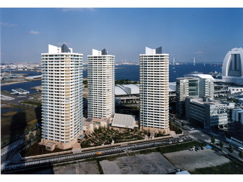M.M.TOWERS　the　East-h