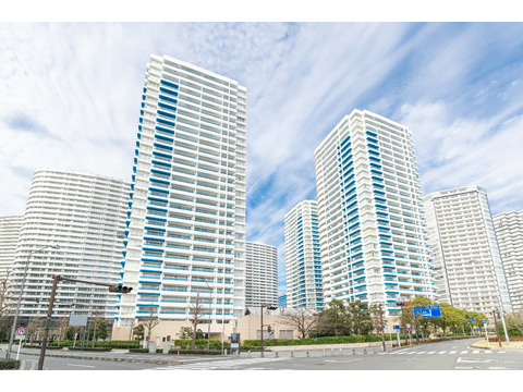 M.M.TOWERS　the　South-h