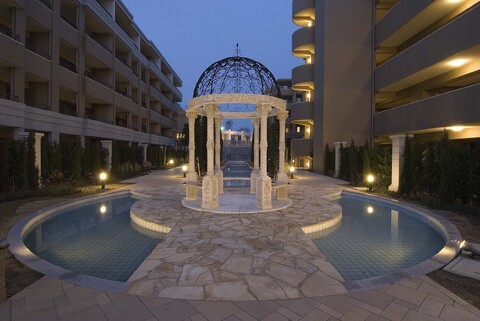 ドレッセ美しの森フロラージュ-h