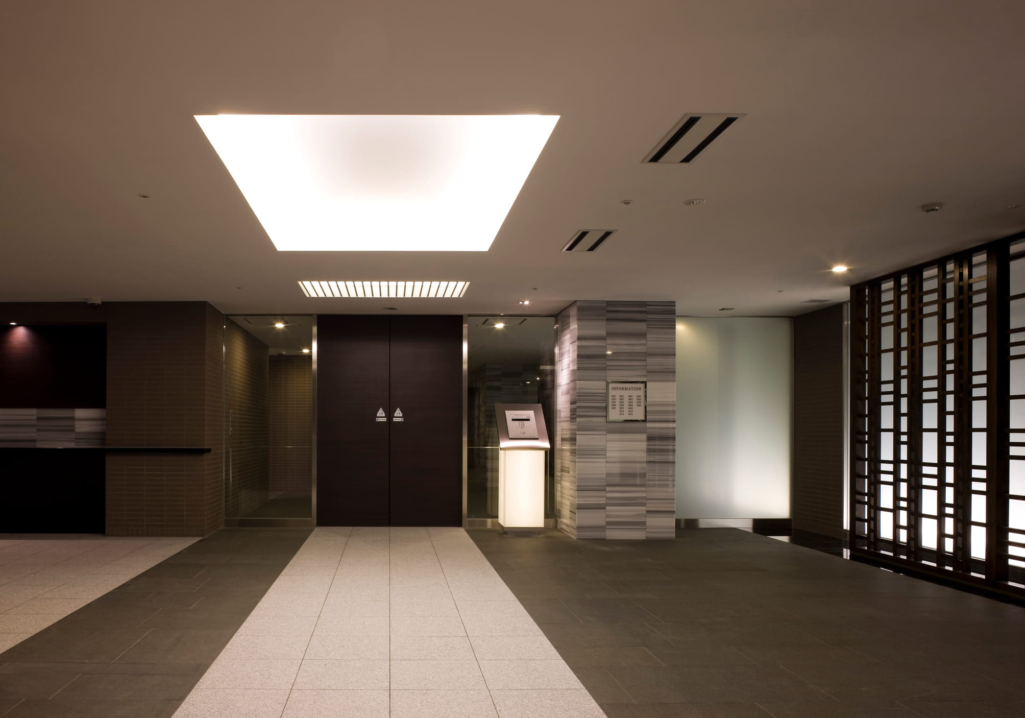 パークハウス諏訪山PRESENCE-h