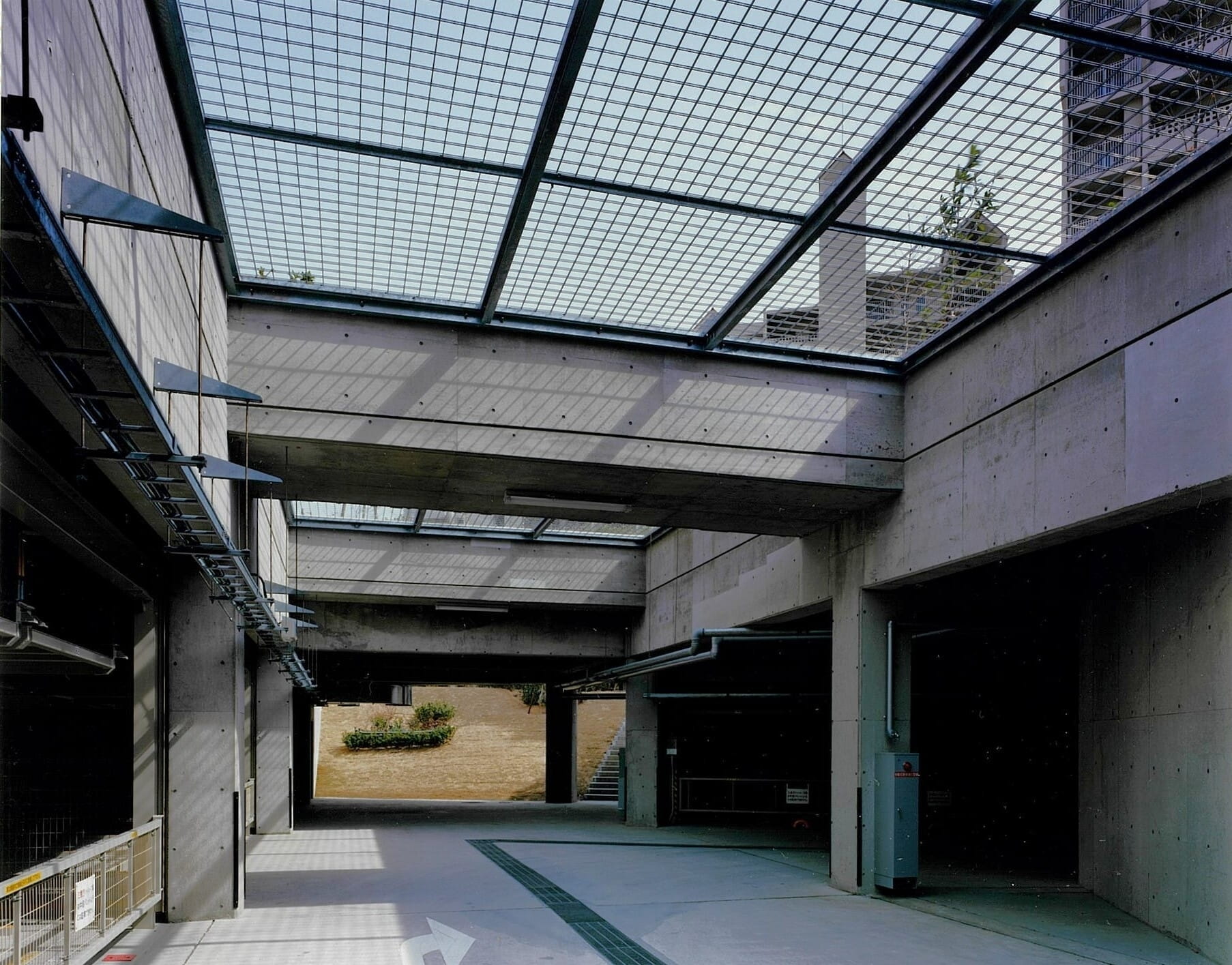 西神南ヒルズ-h